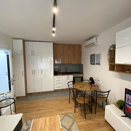 Urban Oasis Apartment Sajmiste المظهر الخارجي الصورة