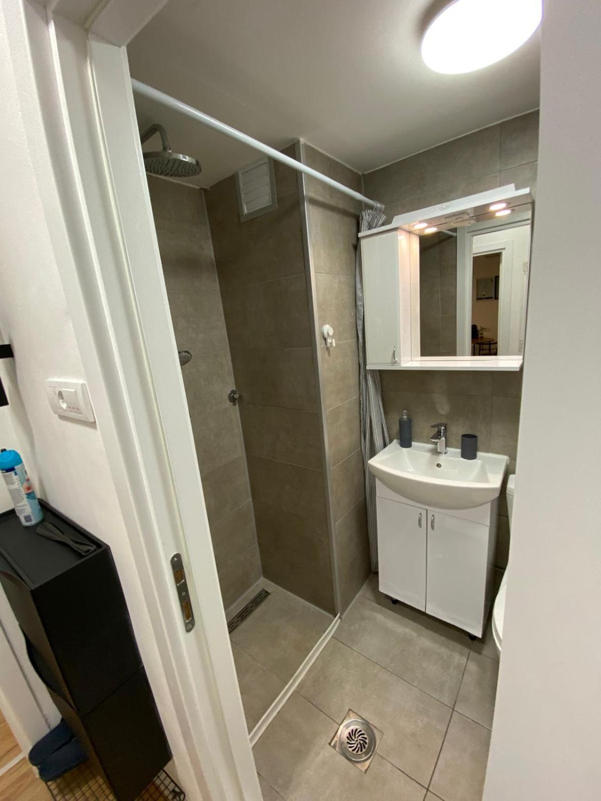 Urban Oasis Apartment Sajmiste المظهر الخارجي الصورة